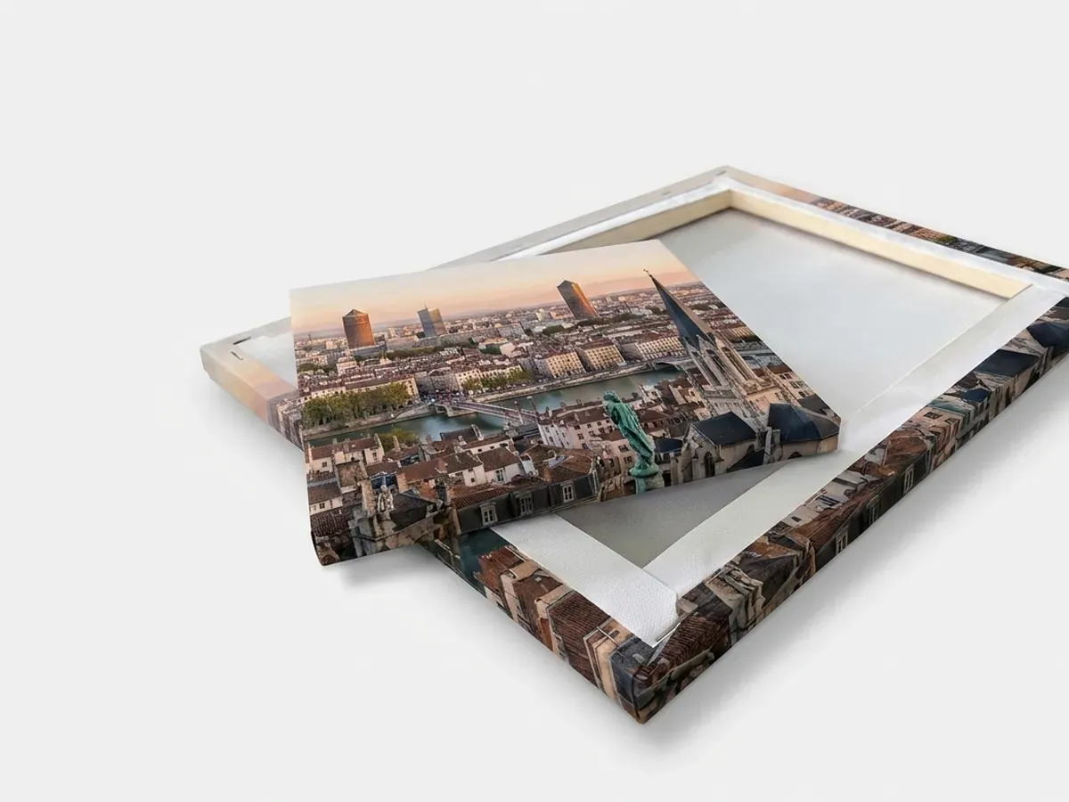 Détail du châssis en bois et de la toile d’un tirage photo